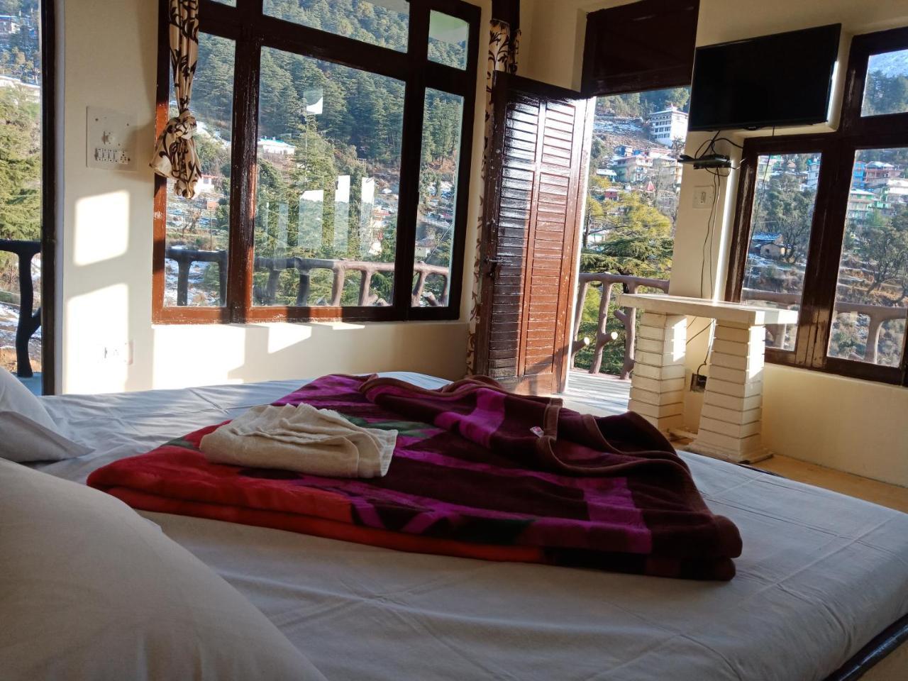 Hotel Pine Spring Dharamshala Bagian luar foto
